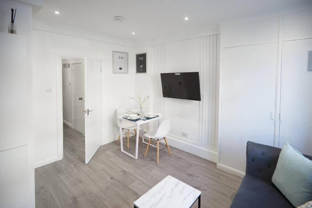 Butterbridge Apartment Londra Exterior foto