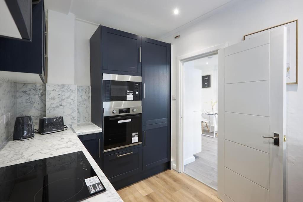Butterbridge Apartment Londra Exterior foto